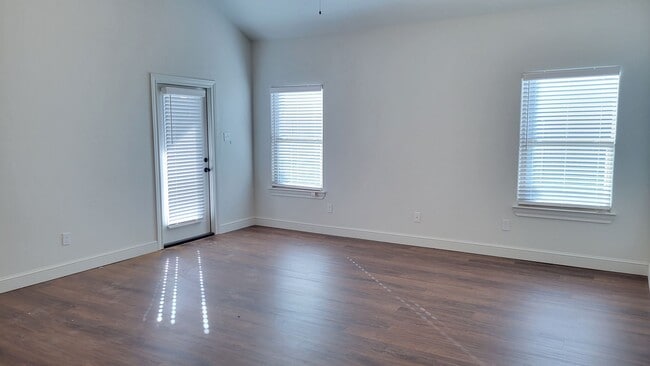 Building Photo - 7208 22nd Pl