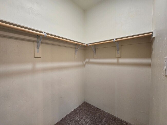 Building Photo - 12 Pinon Doblado