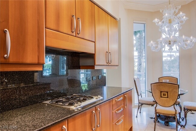 Building Photo - 2857 Paradise Rd