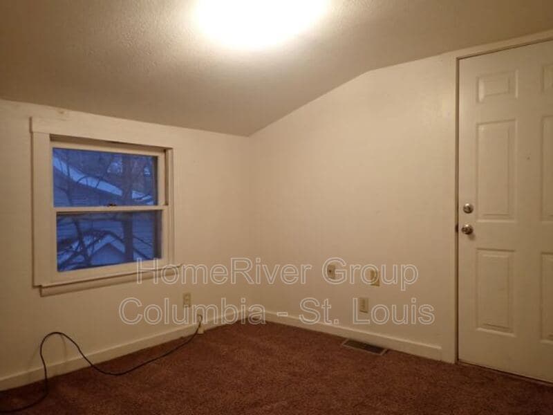 Building Photo - 900 Dockery St