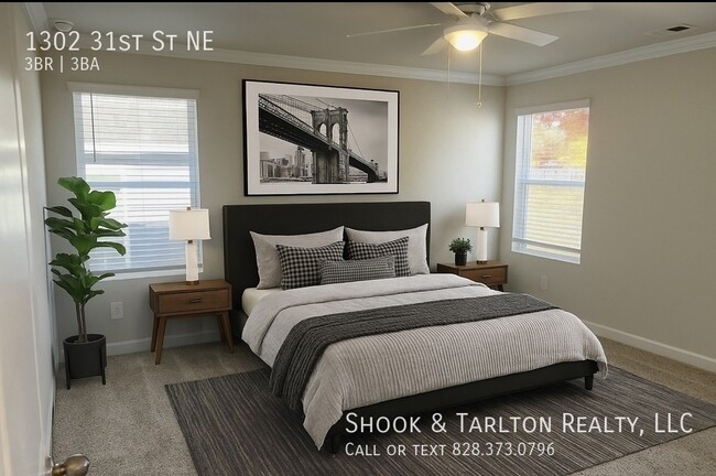 Building Photo - 1302 31st St NE