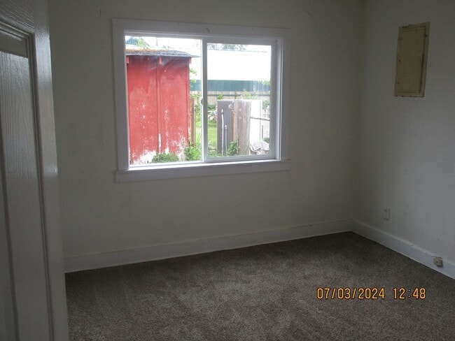 Building Photo - 256 Chenault Ave
