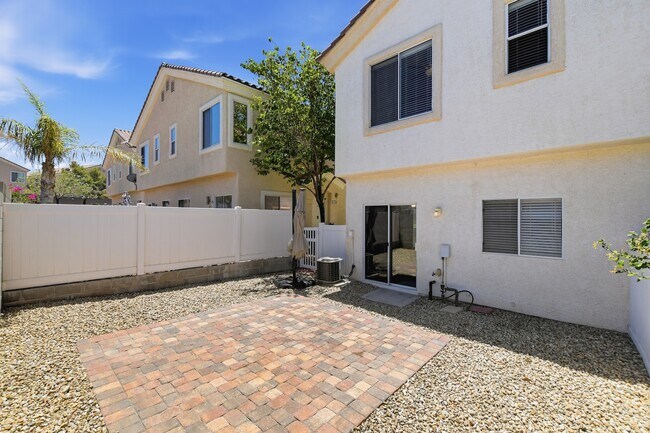 Building Photo - 2576 Velez Valley Way