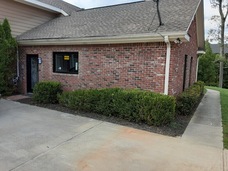 Building Photo - 5134 Belmore Manor Ct