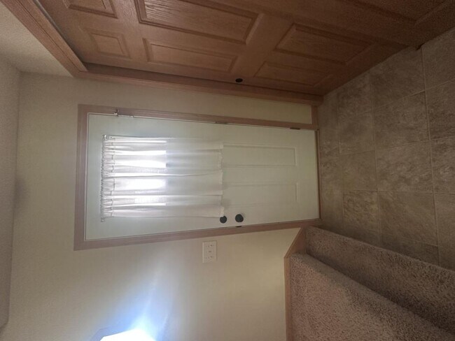 Building Photo - 2519 Parkfield Dr