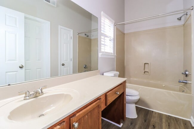 Building Photo - 2807 Maggie Woods Ln