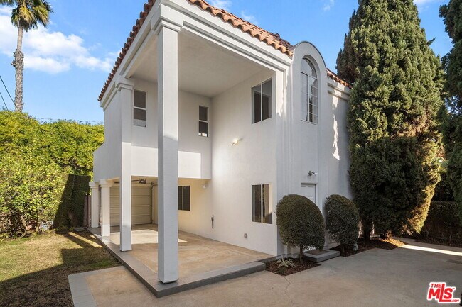 Building Photo - 459 21st Pl