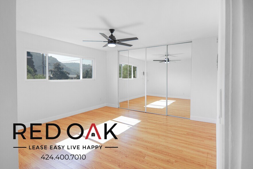 Building Photo - 211 S Ave 57