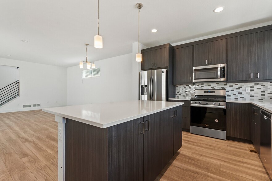 Building Photo - 6106 Netherland Ct