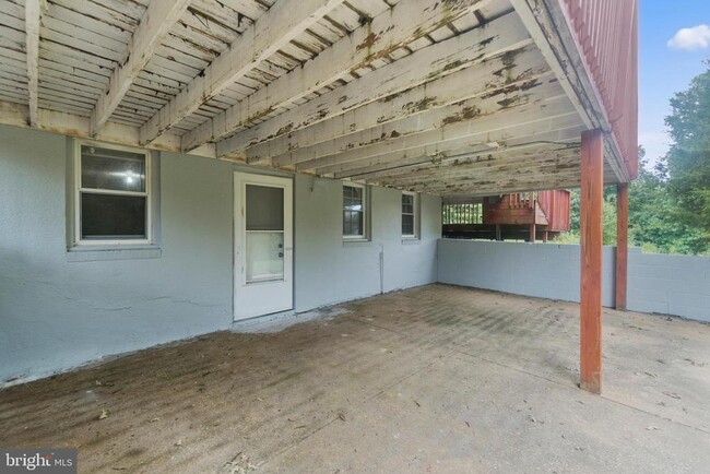 Building Photo - 45629 Frank Hayden Ln