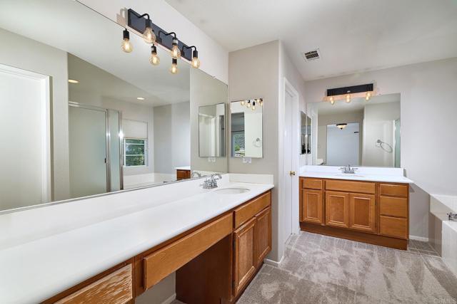 Building Photo - 402 Paseo Del Concho