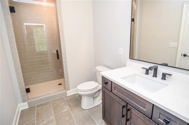 Building Photo - 3963 Enclave Wy
