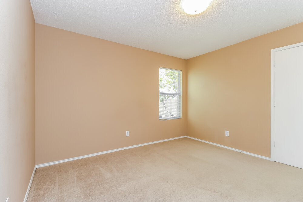 Building Photo - 548 Magdalen Ave