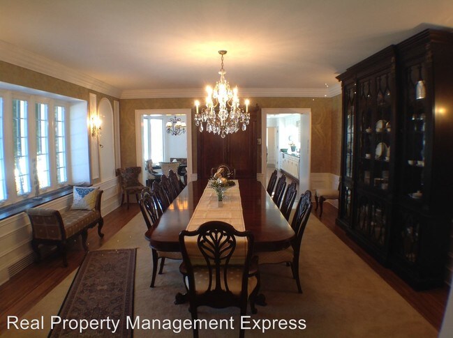 Building Photo - 1 W Penmarch Pl