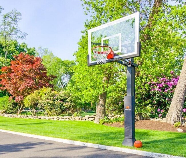 Building Photo - 17 Stony Brook Rd