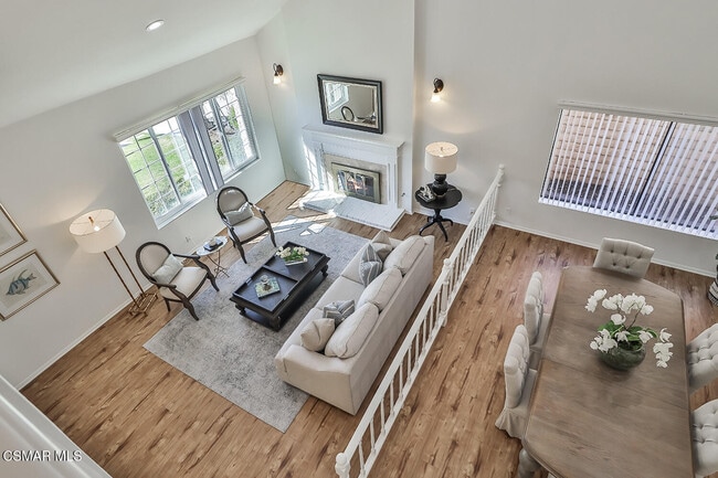 Building Photo - 270 Fox Hills Dr