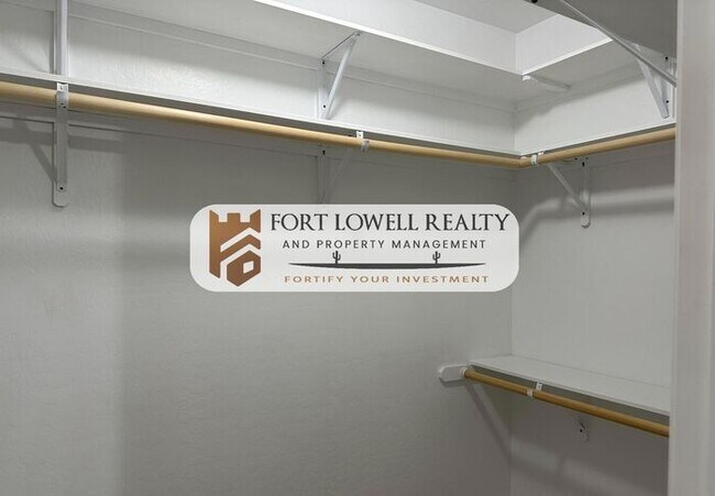 Building Photo - 1401 S 228th Ln