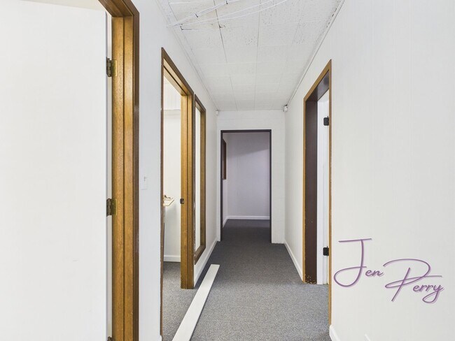 Building Photo - 1795 Main Street