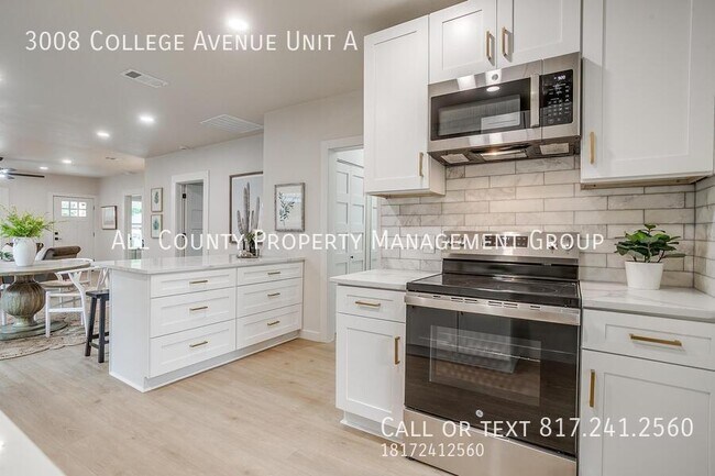 Building Photo - 3008 College Ave