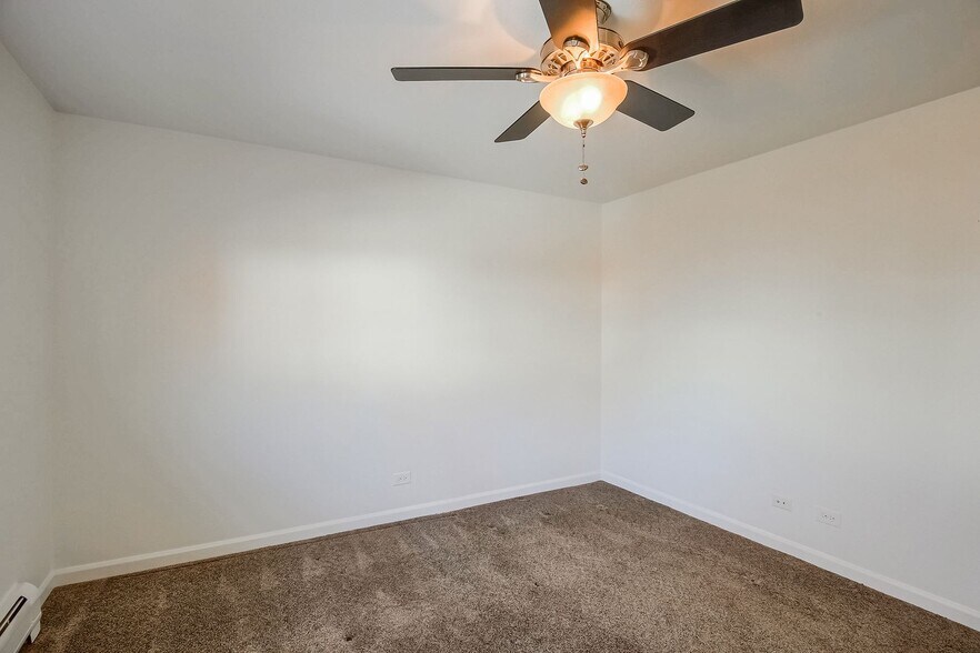 Building Photo - 1332 N Williams St