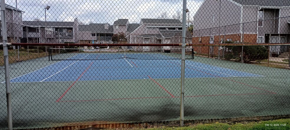 Tennis Court - 54 Avant Garde Cir