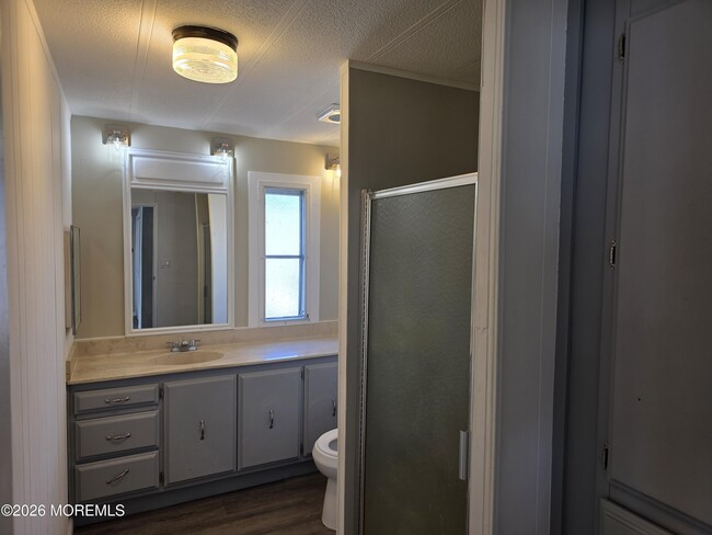 Building Photo - 469 S Green St