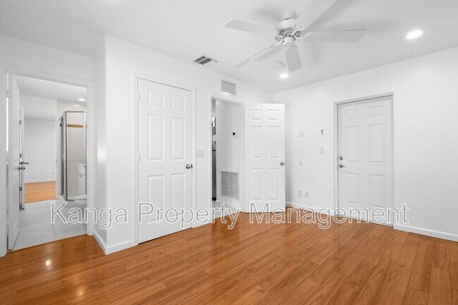 Building Photo - 3450 S Olive Ave