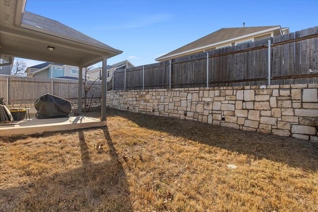 Building Photo - 5200 Jason Dr