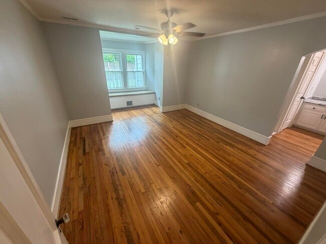 Building Photo - 213 Haynsworth St