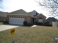 Building Photo - 218 Carrington Ln