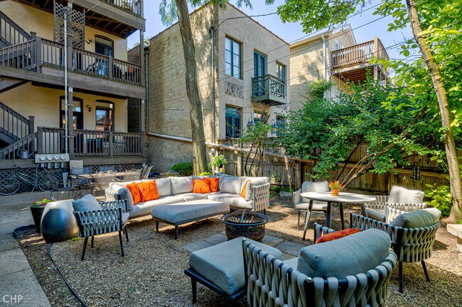 Building Photo - 2116 W Potomac Ave