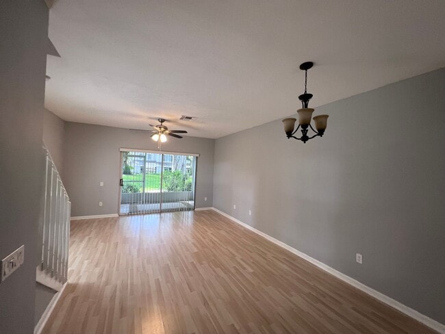 Building Photo - 2/2.5 in Chase Townhomes