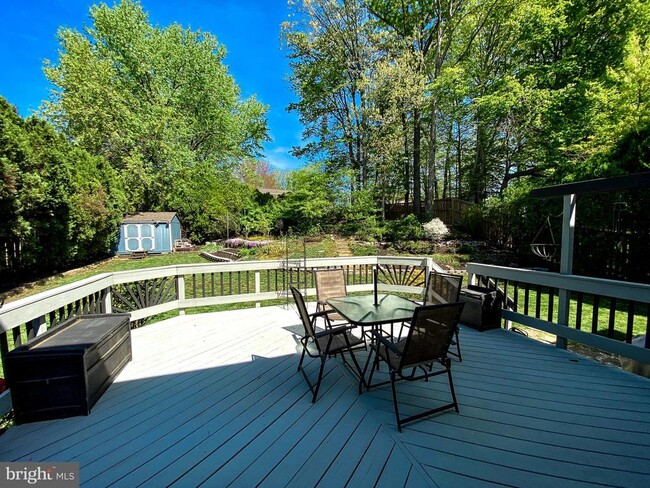 Building Photo - 13210 Nickleson Dr