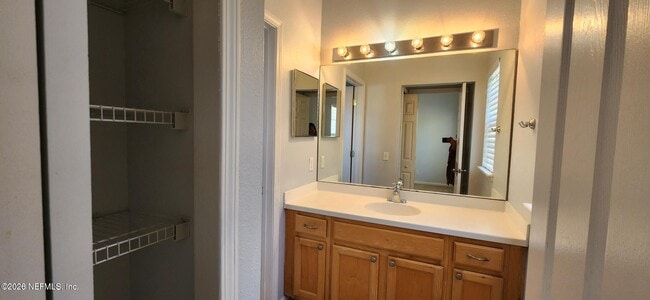 Building Photo - 1716 Forest Lake Cir W