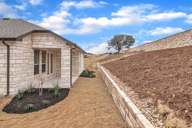 Building Photo - 210 Gulfton St