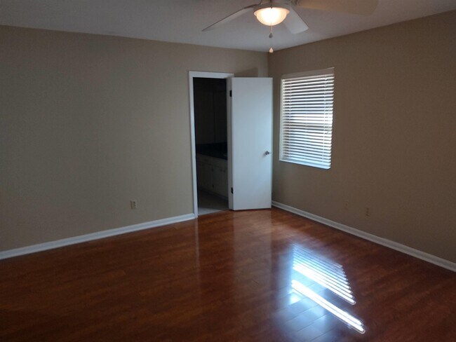 Building Photo - 1533 Woodgate Way