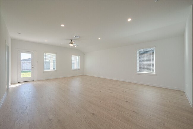 Building Photo - 4303 Whitefish Ln