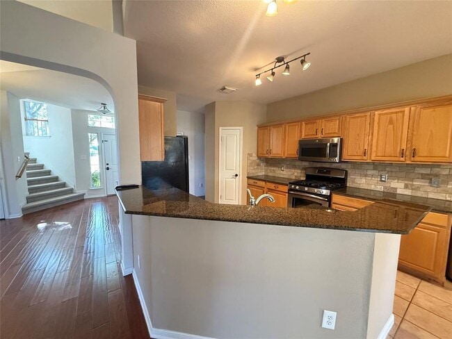 Building Photo - 5000 Tiger Lily Way