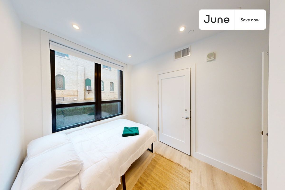 Building Photo - 2147 P St NW