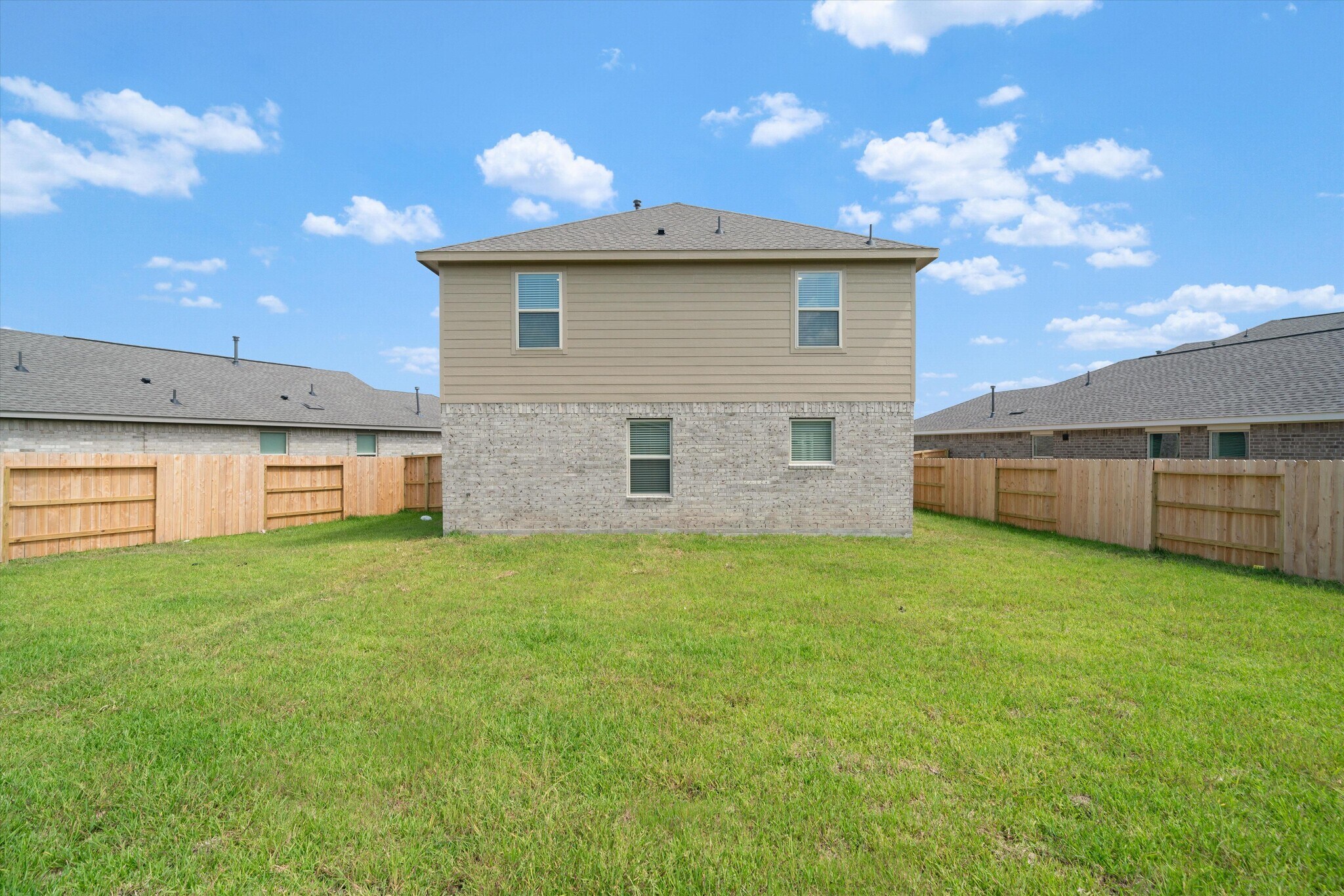 Building Photo - 3167 Savannah Rose Dr