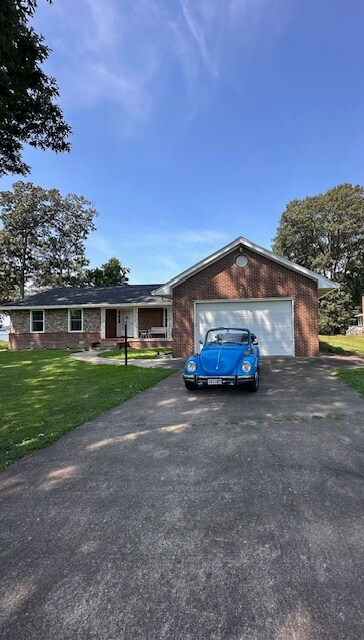 Building Photo - 114 Sebastian Ave