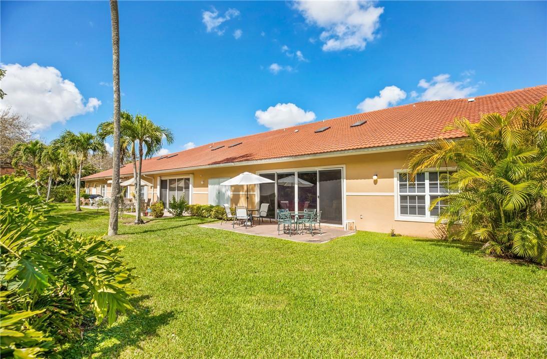 Building Photo - 4106 Carriage Dr