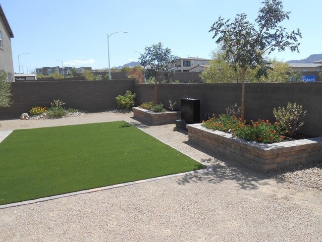 Building Photo - Beautiful Spacious Home in Henderson