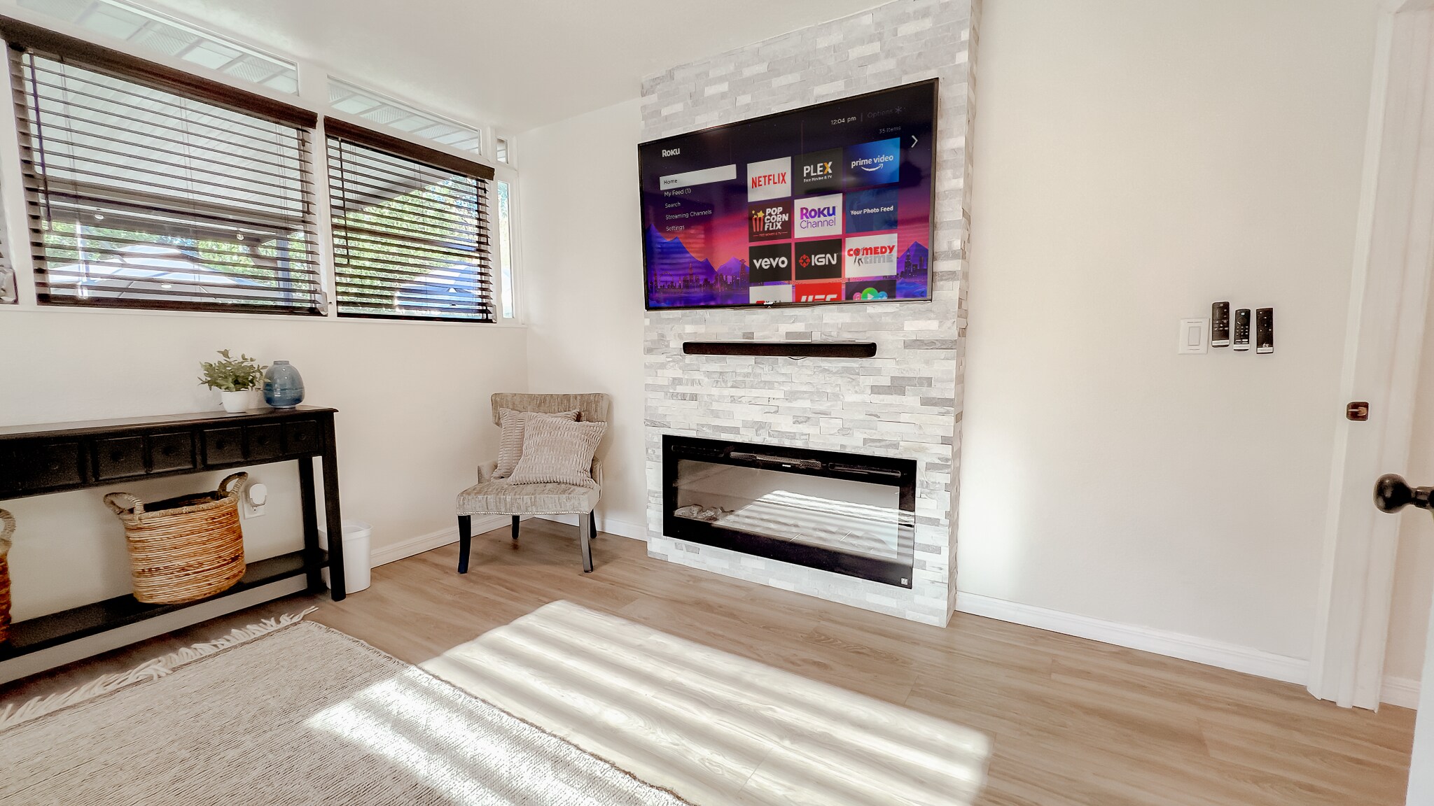 Building Photo - 3811 Hargill Dr