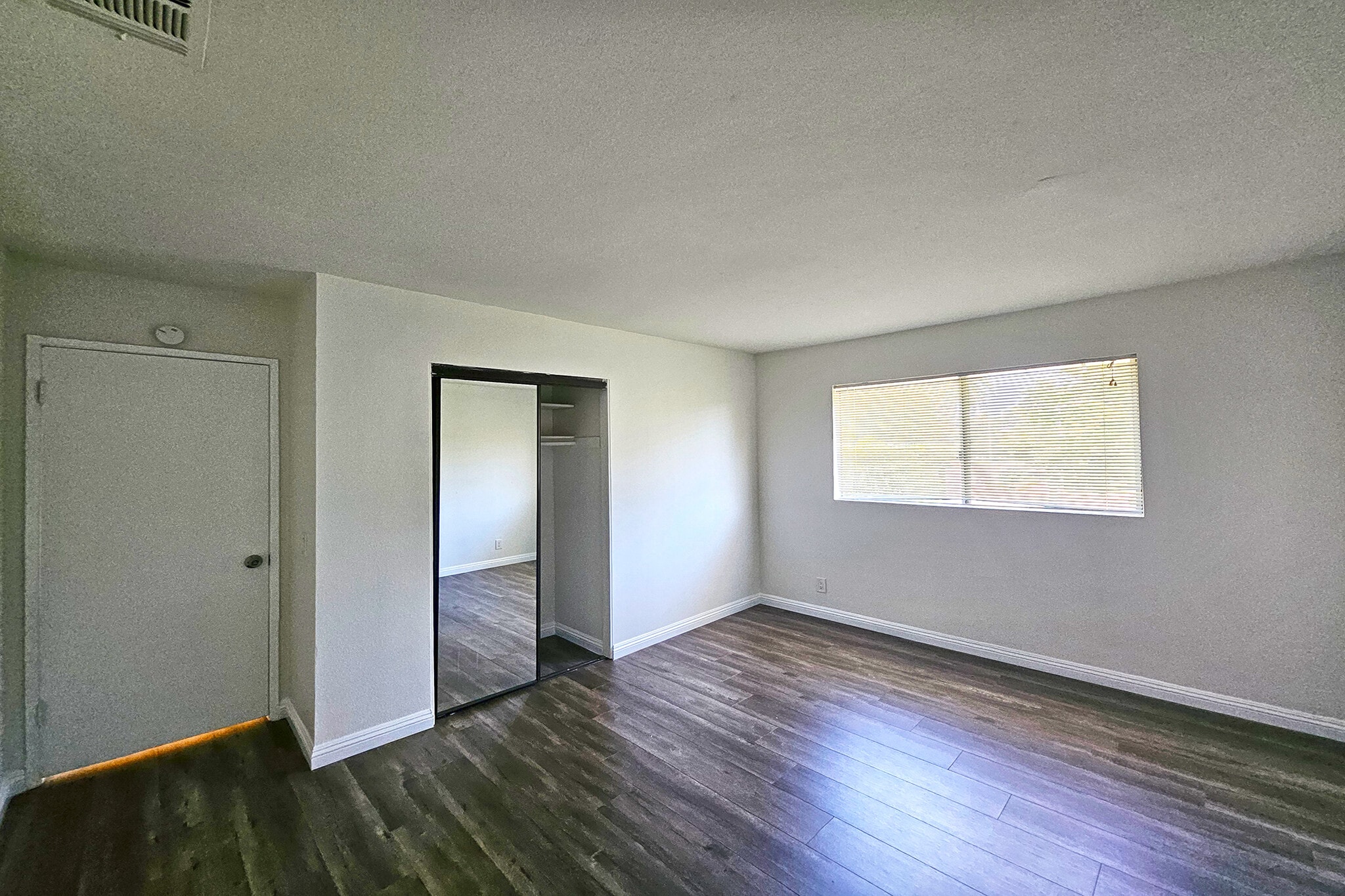 Building Photo - 1454 E Orange Grove Blvd
