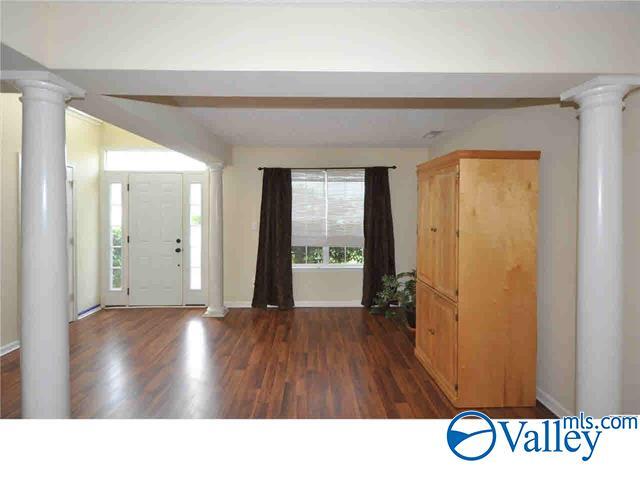 Building Photo - 115 Bambi Ln