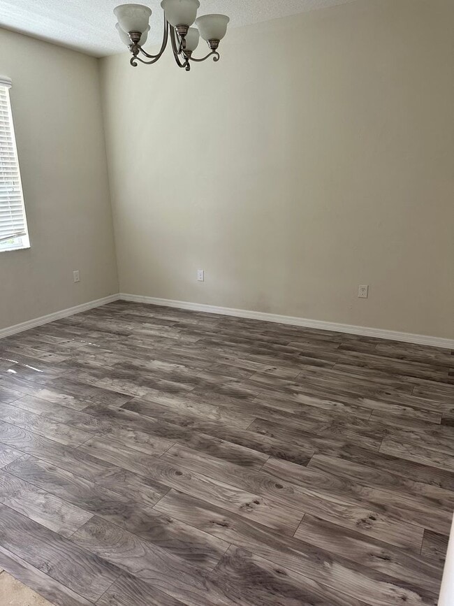 Building Photo - Independence/Signature Lakes