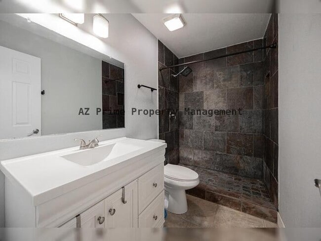 Building Photo - 2229 N 87th Way