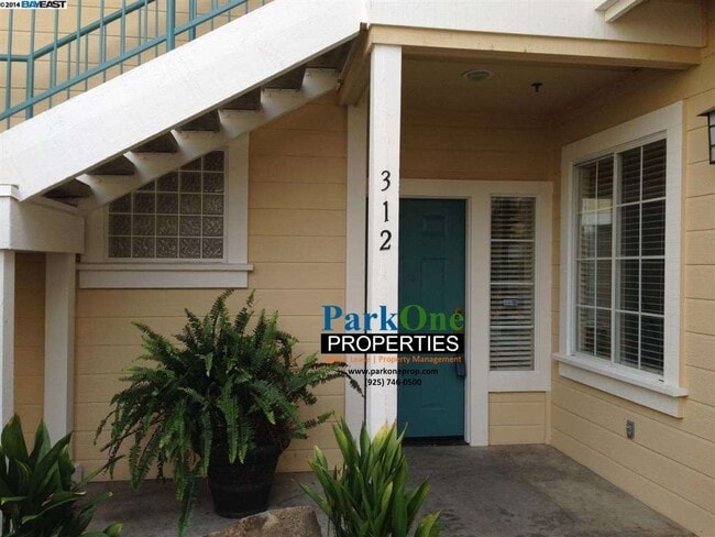 Building Photo - Great Ground Floor San Ramon Condo with Attached Garage, Now Available!!
