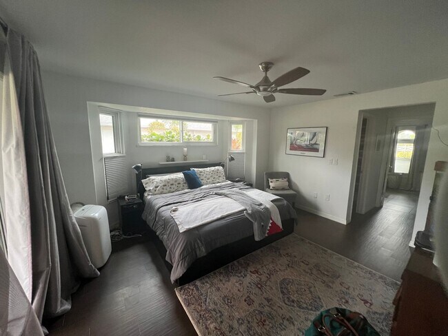 Building Photo - 3/2/2 Seasonal home in Deep Creek